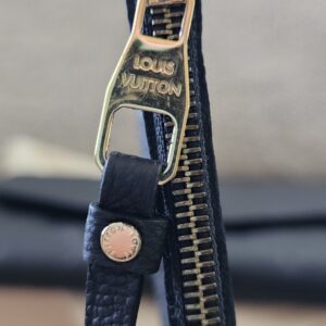 Curieuse Black Wallet - Image 13