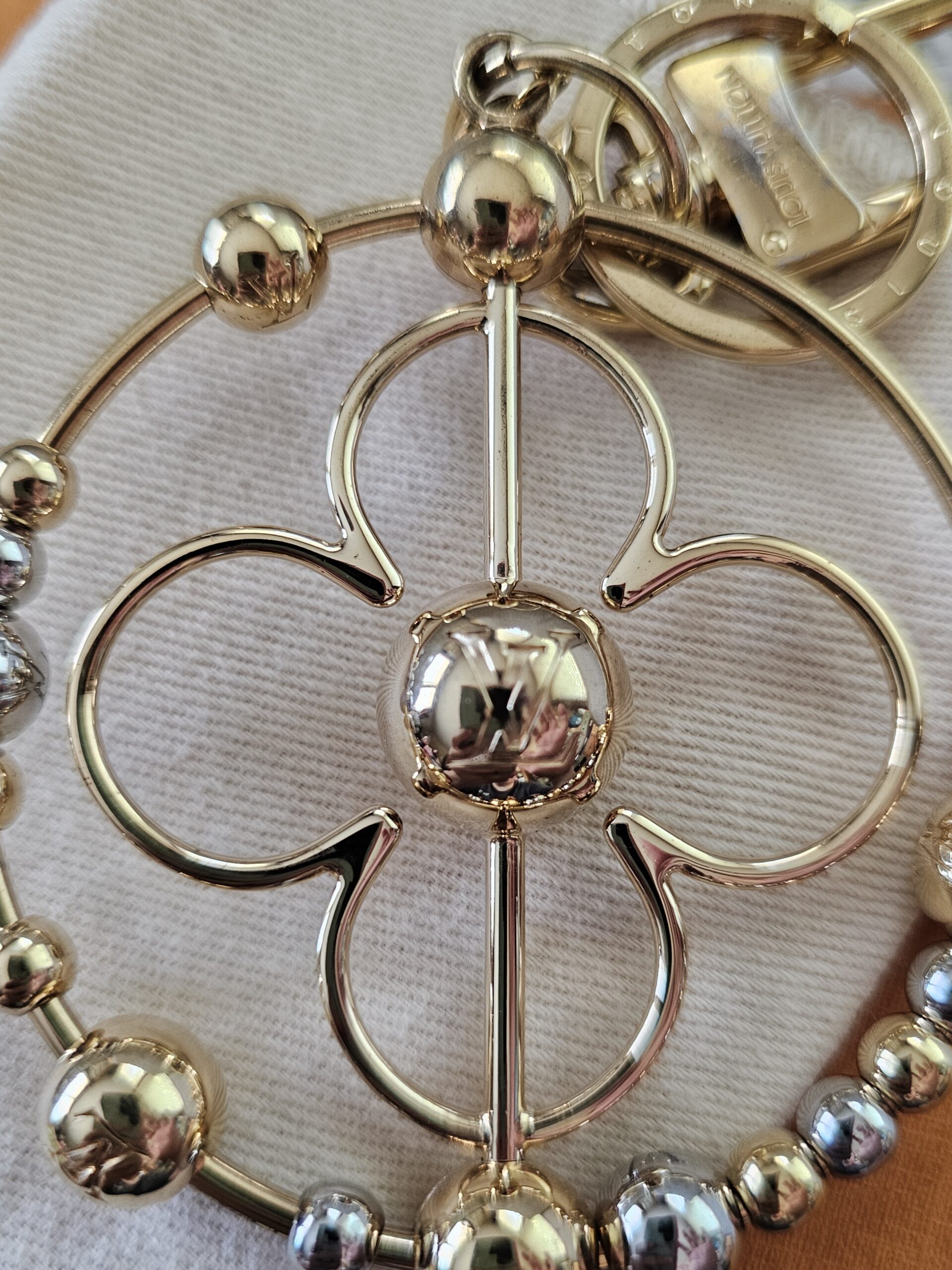 Pearly Bag Charm - Image 5