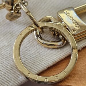 Pearly Bag Charm - Image 7