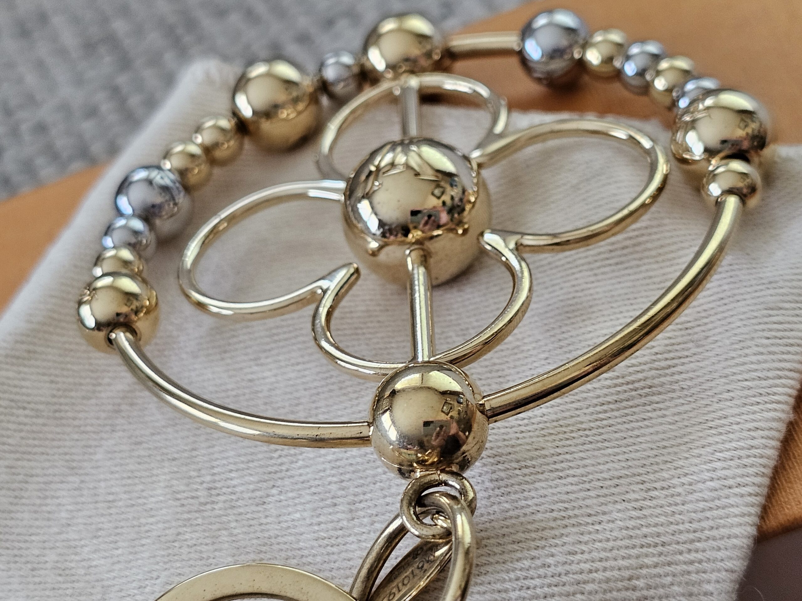 Pearly Bag Charm - Image 11