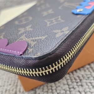 Totem Zippy Wallet - Image 8