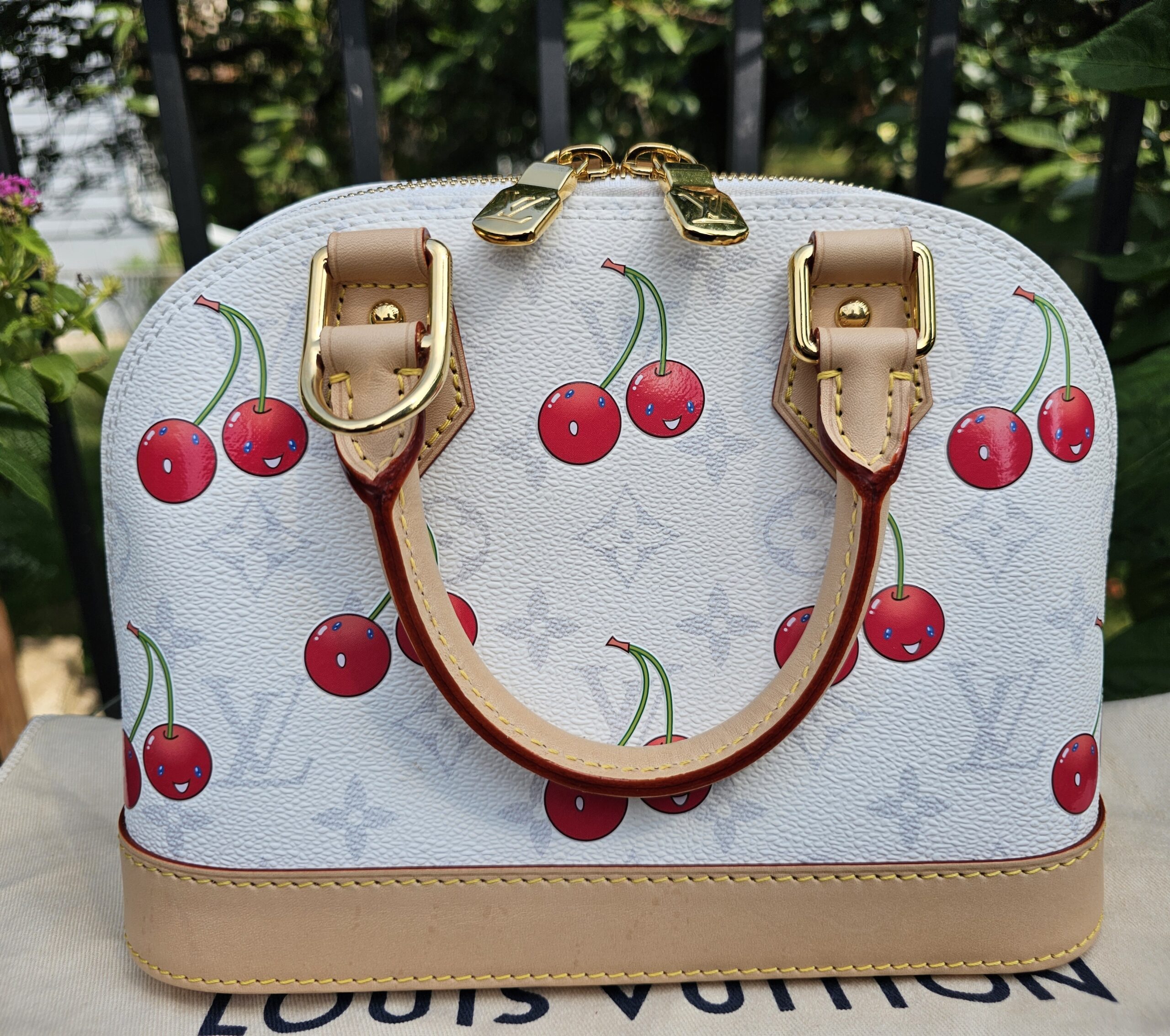 Alma BB Cherries Takashi Murakami - Image 3