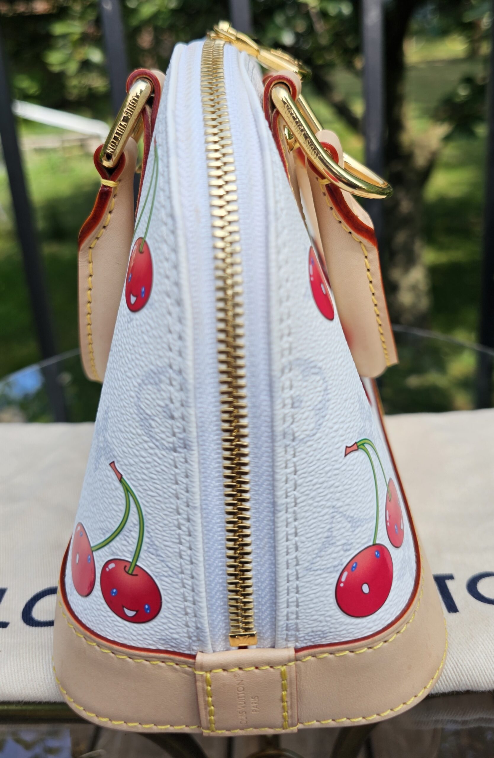 Alma BB Cherries Takashi Murakami - Image 5