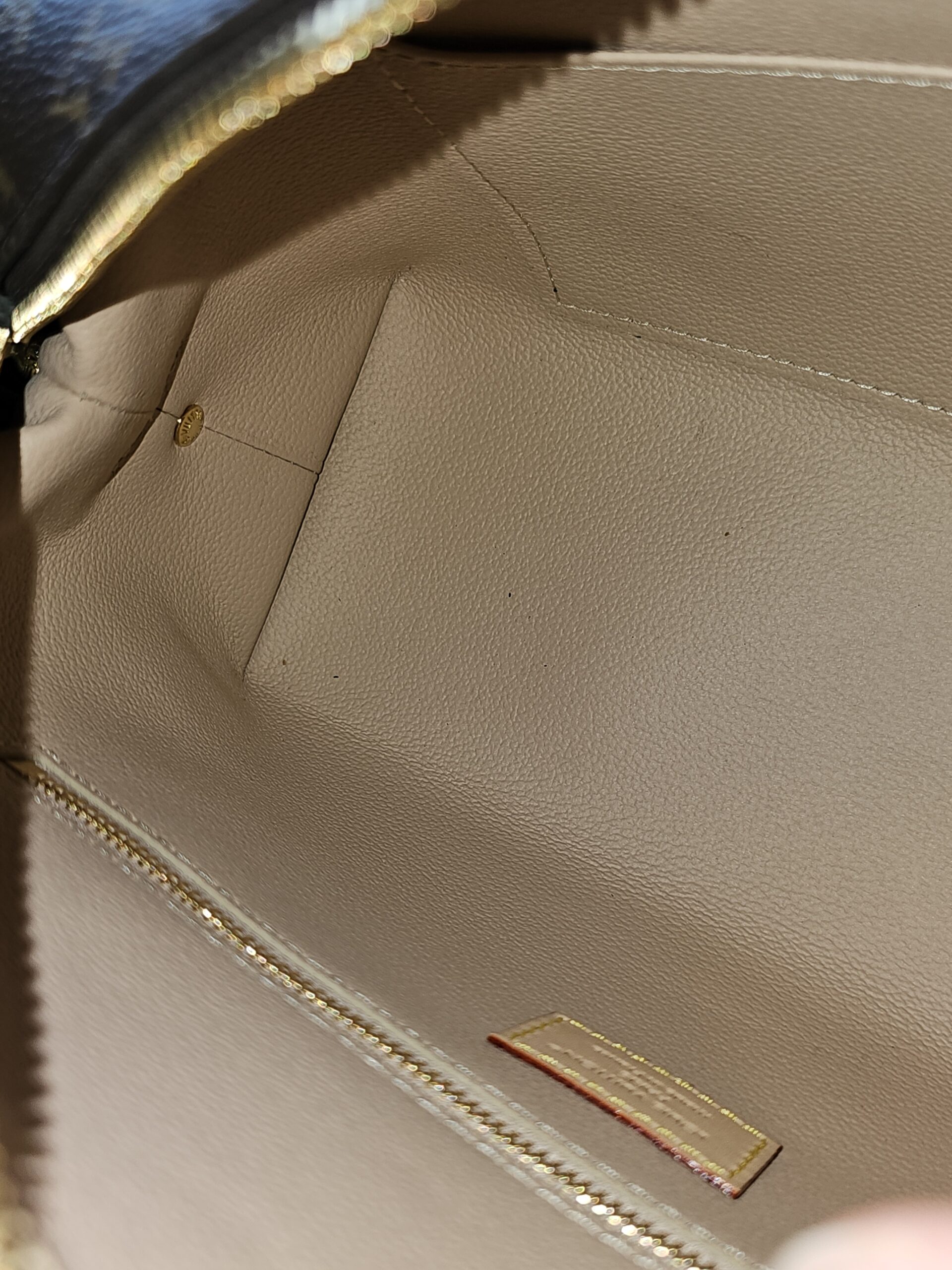 Cosmetic Pouch GM - Image 13
