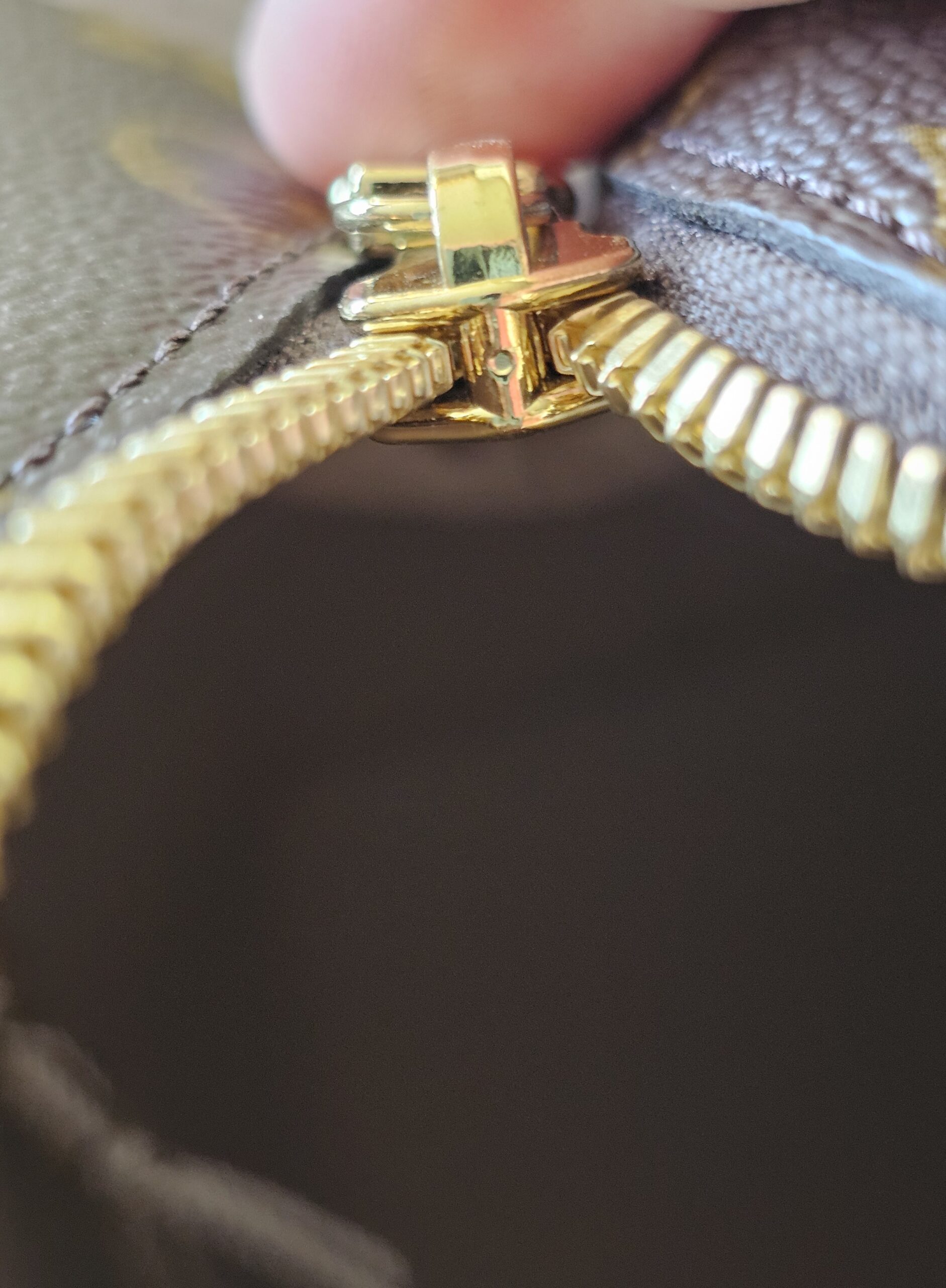 Cosmetic Pouch GM - Image 18