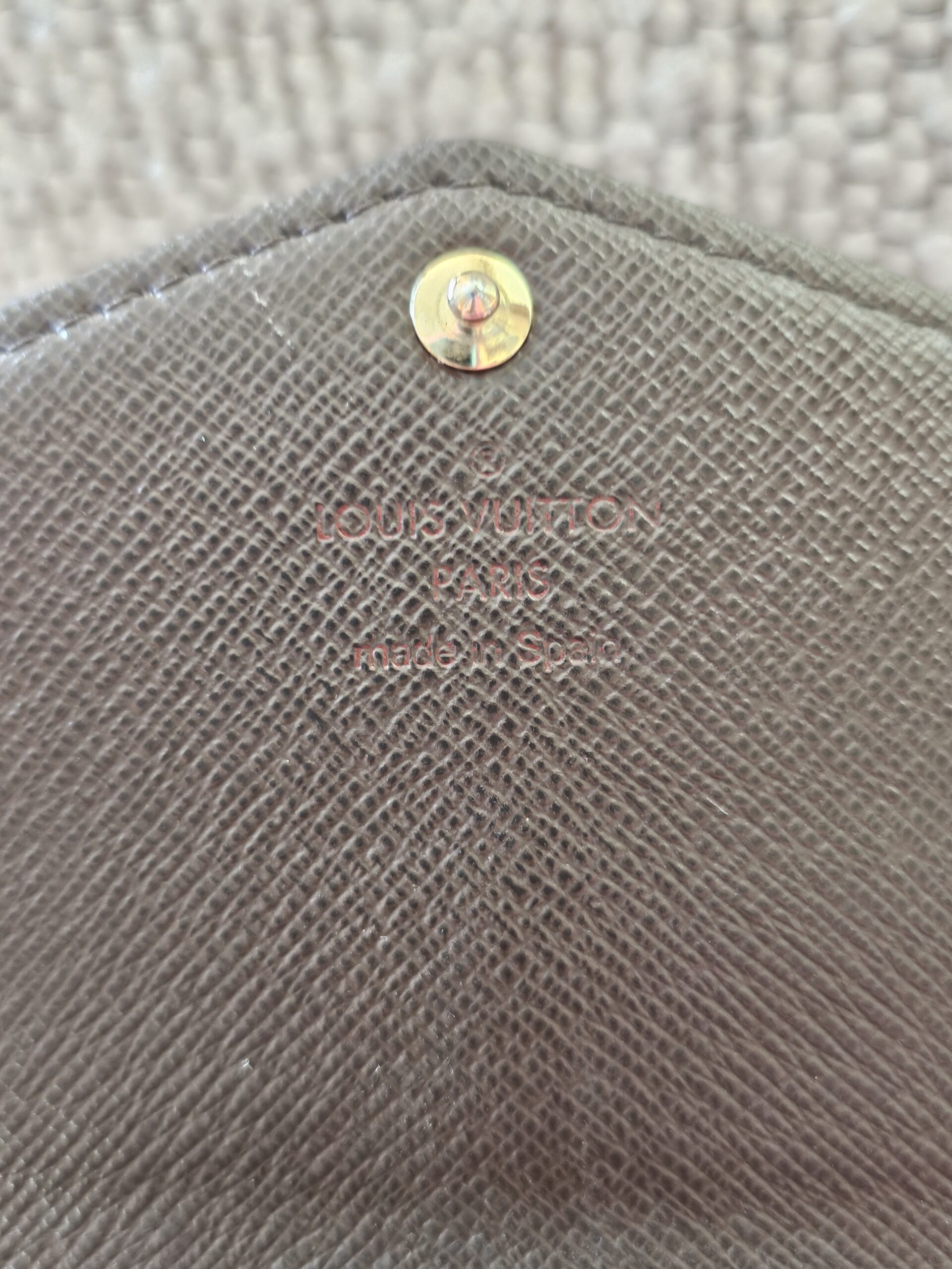 Sarah Damier Ebene Wallet - Image 12