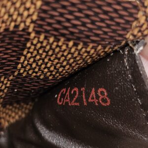 Sarah Damier Ebene Wallet - Image 15