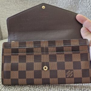 Sarah Damier Ebene Wallet - Image 16