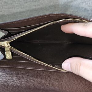 Sarah Damier Ebene Wallet - Image 21