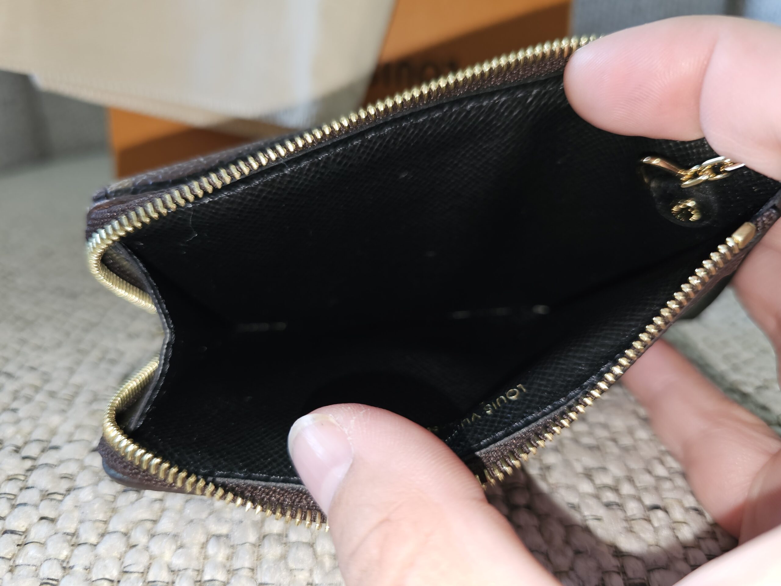 Recto Verso Card Holder - Image 14