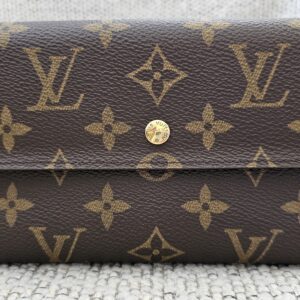 International Wallet Monogram