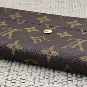 International Wallet Monogram - Image 8