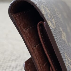 International Wallet Monogram - Image 11