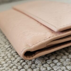 Gucci Leather Continental Wallet - Image 9