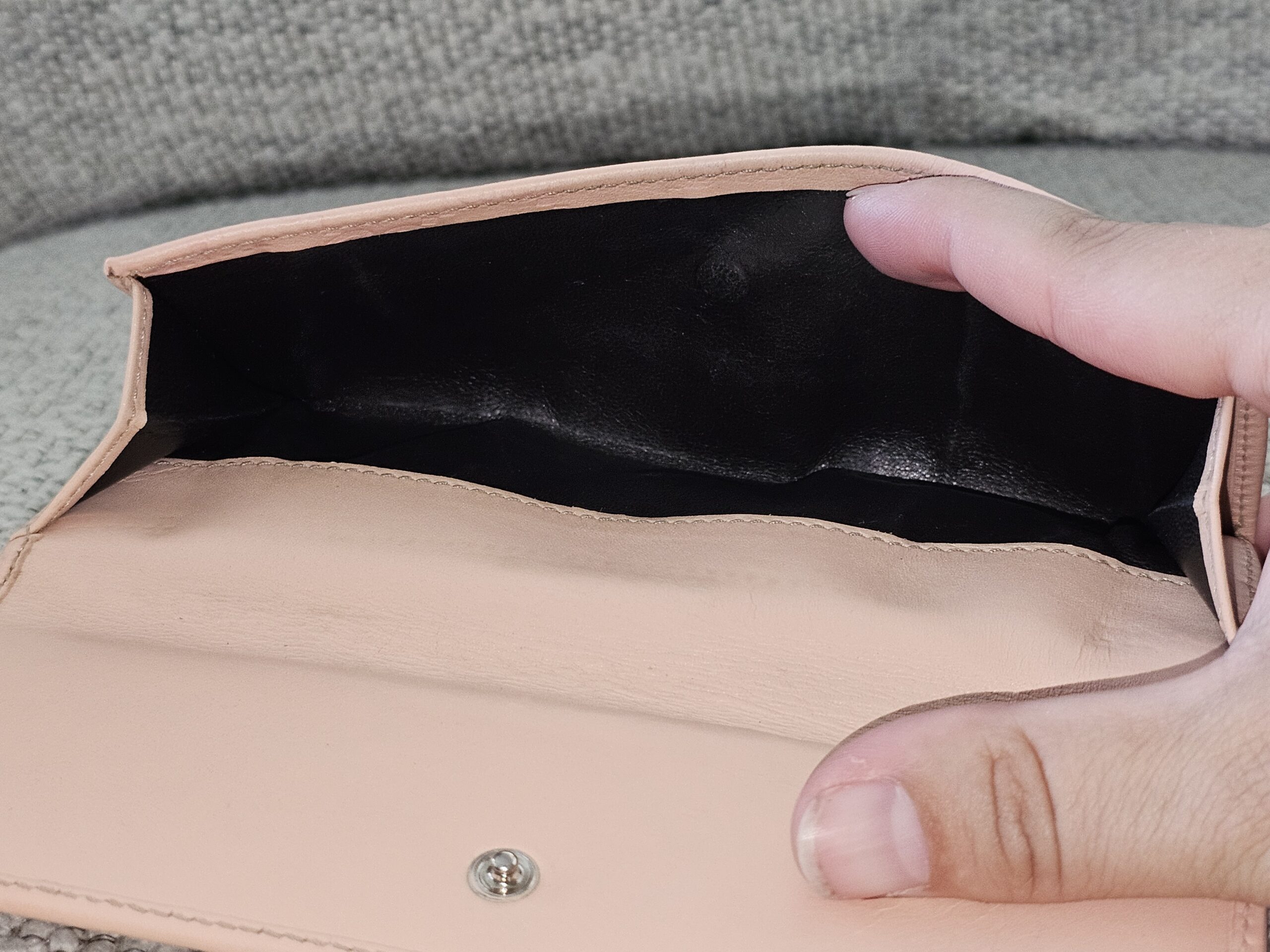 Gucci Leather Continental Wallet - Image 17