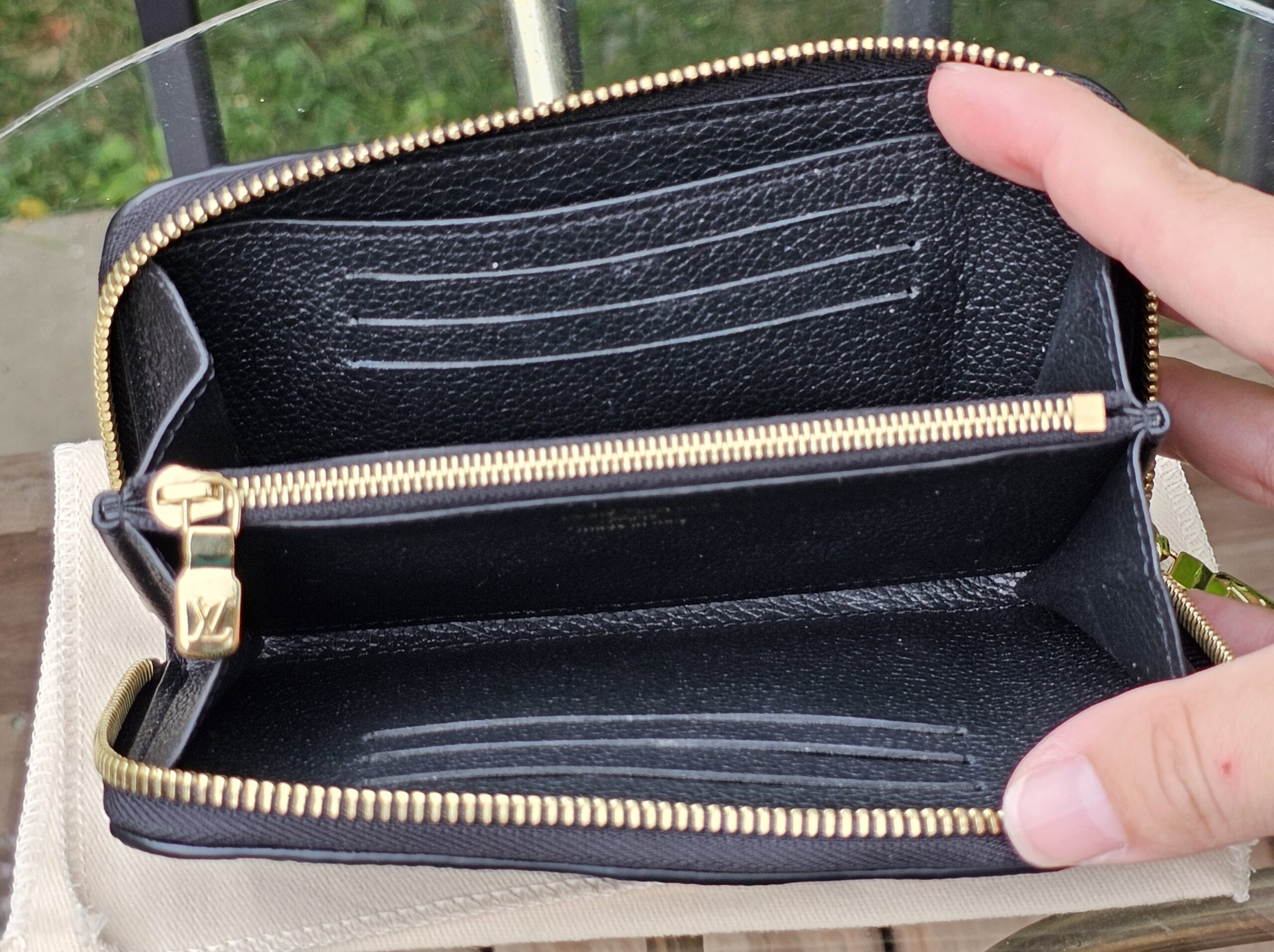 Margot Empreinte Black Wallet - Image 10