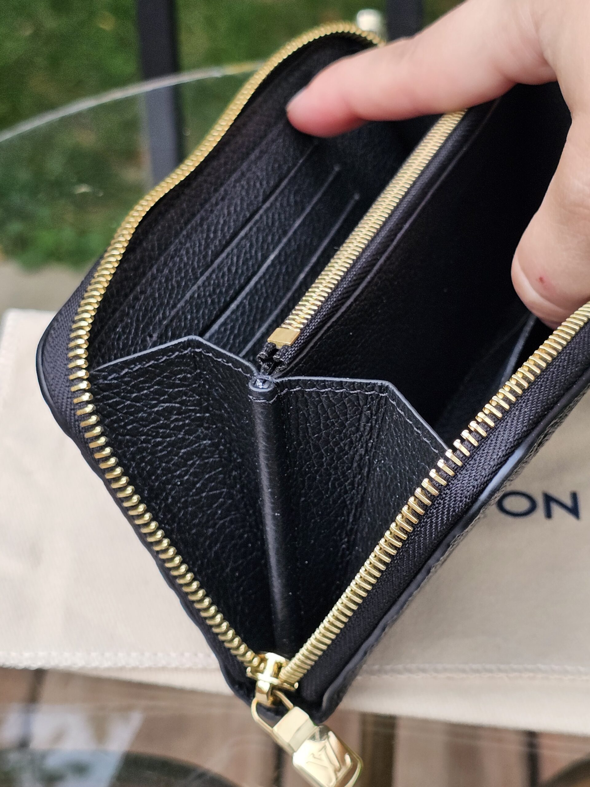 Margot Empreinte Black Wallet - Image 11