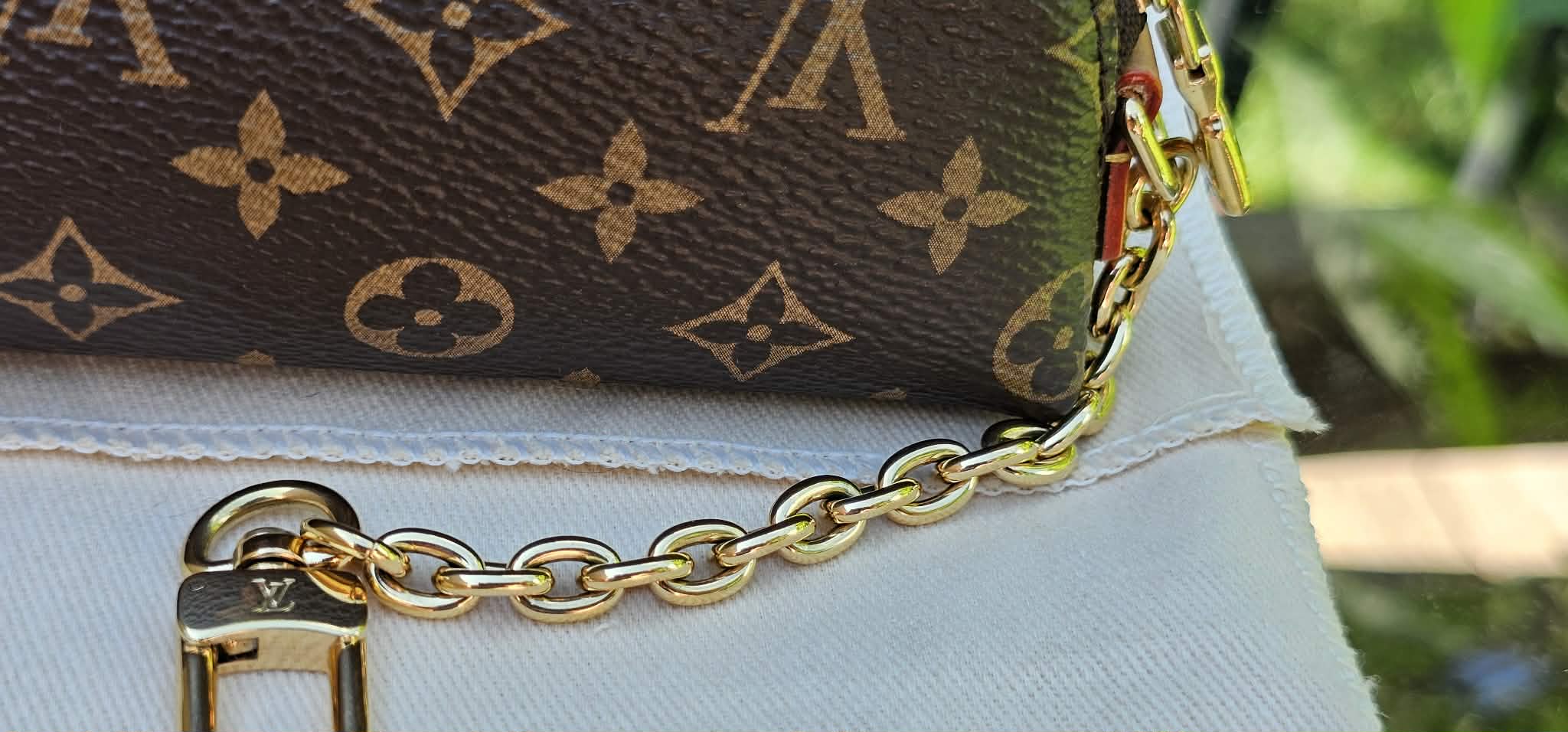 Cosmetic Purse - Image 5