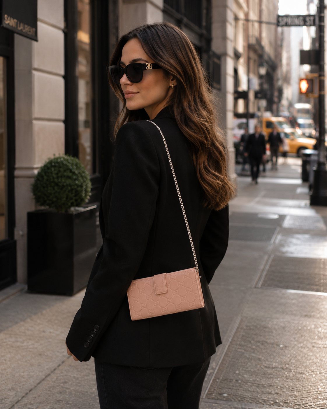 Gucci Leather Continental Wallet - Image 19