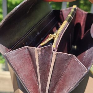 Louis Vuitton Vernis Leather Amarante - Image 17