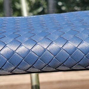 Bottega Veneta Intrecciato Weave Wallet on Strap - Image 8