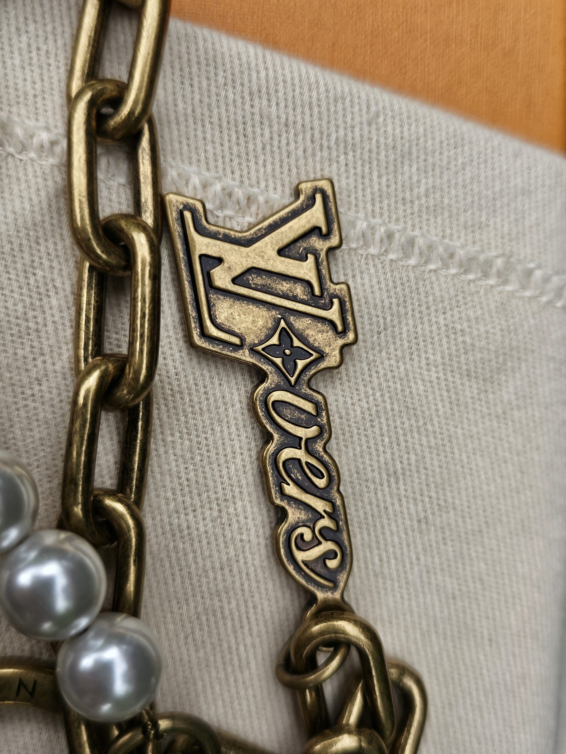Pearl chains belt charm - Image 5