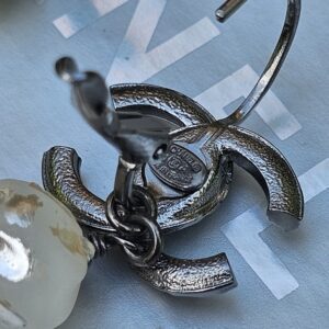 Chanel Crystal CC Baroque Pearl Swing Earrings | Gunmetal Ruthenium Finish | 2017 Collection | A17B - Image 5