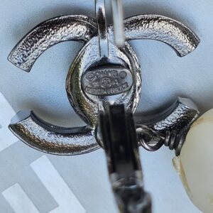 Chanel Crystal CC Baroque Pearl Swing Earrings | Gunmetal Ruthenium Finish | 2017 Collection | A17B - Image 6