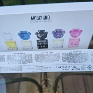 Moschino Minature Toy Collection Parfum Set - Image 4