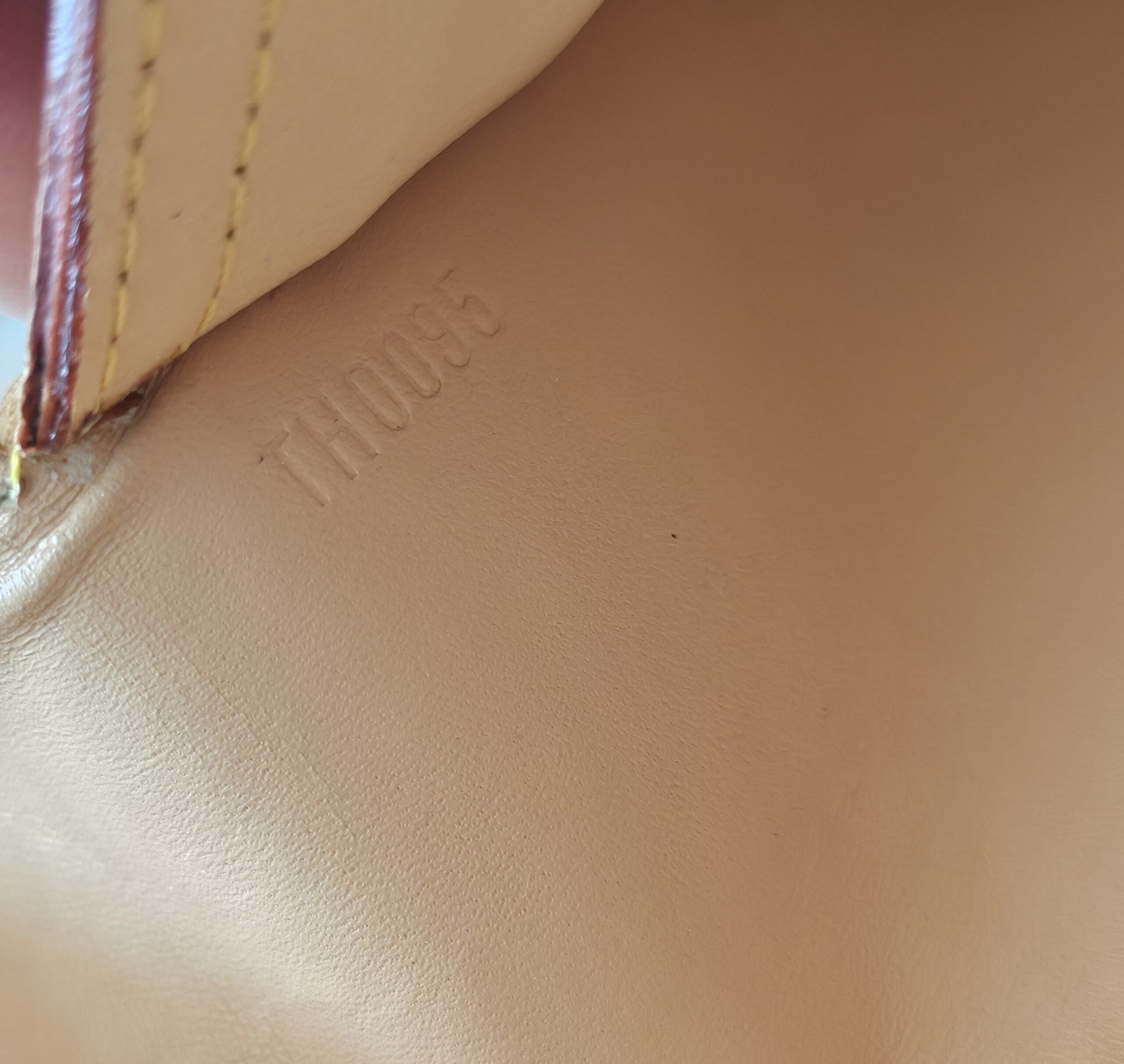 Louis Vuitton Monogram Multicolor International Wallet White | Takashi Murakami | TH0095 - Image 8