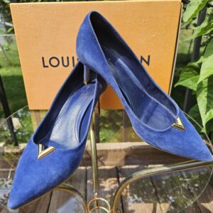 Louis Vuitton Kitten V Seude Heels