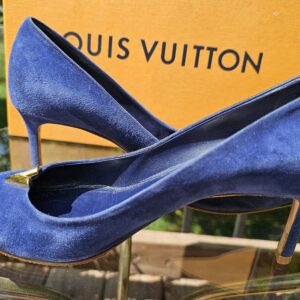 Louis Vuitton Kitten V Seude Heels - Image 5