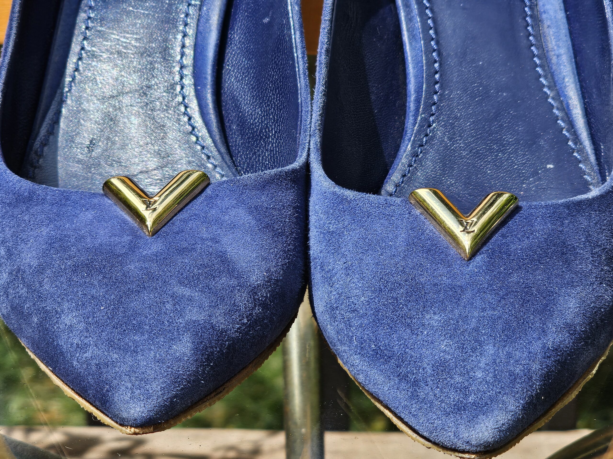 Louis Vuitton Kitten V Seude Heels - Image 14