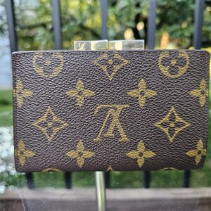 Kisslock Coin Wallet - Image 3