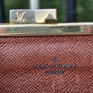 Kisslock Coin Wallet - Image 5