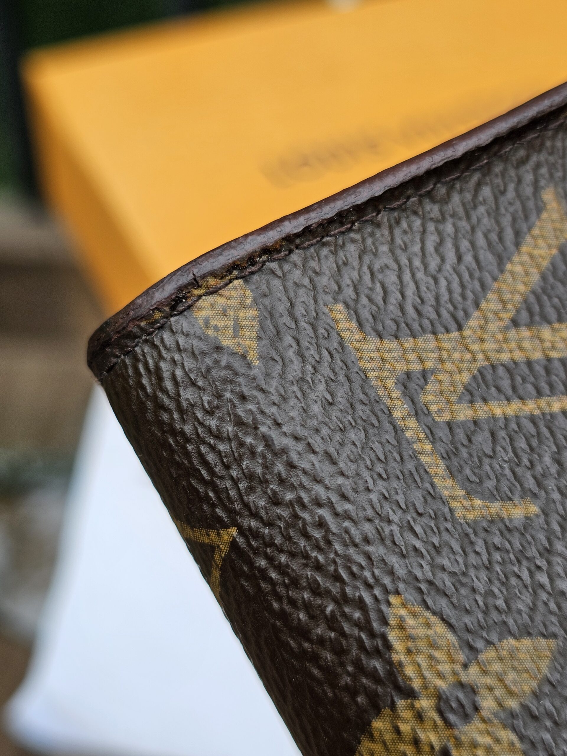 Louis Vuitton Victorine Monogram - Image 12