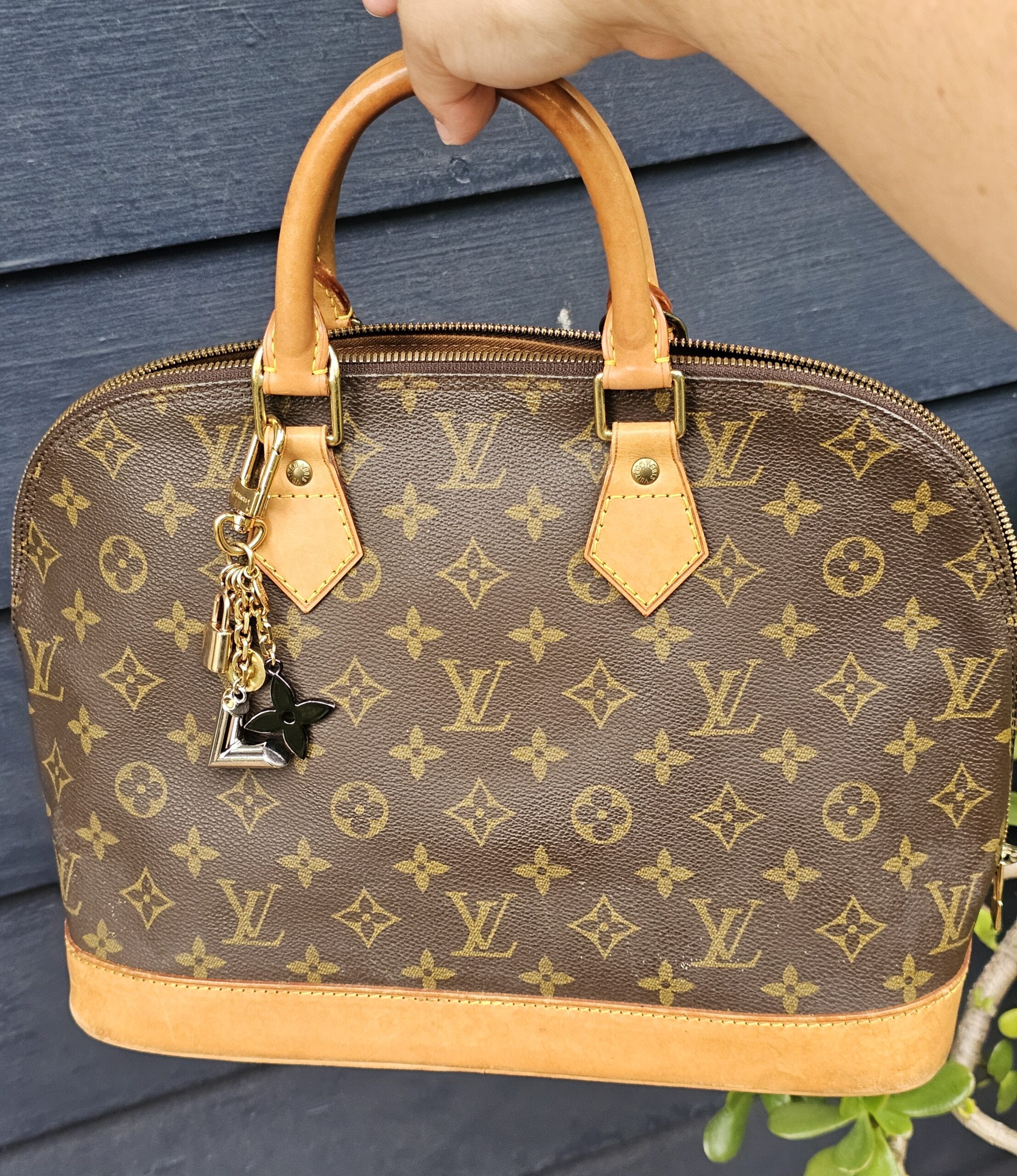 Louis Vuitton Kaleido V Bag Charm & Key Holder M67377 Gold & Silver Metal - Image 10