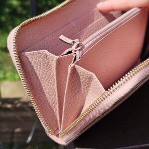 Gucci Interlocking Pink Zippy Wallet - Image 12