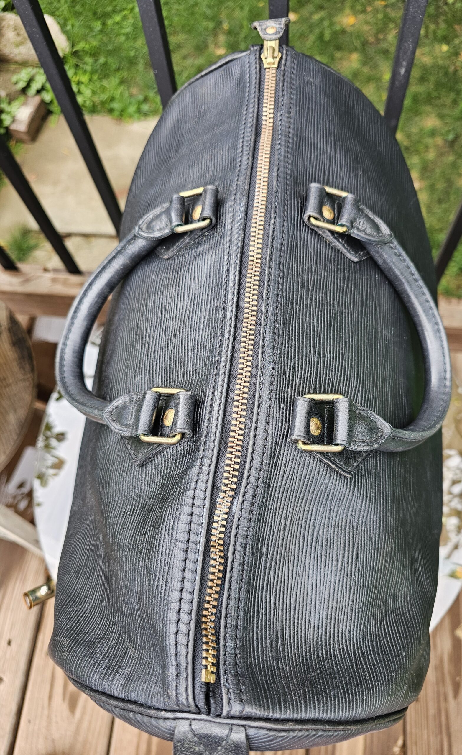 Louis Vuitton Speedy 35 Black Epi Leather Handbag Made in France - Image 6