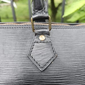 Louis Vuitton Speedy 35 Black Epi Leather Handbag Made in France - Image 15