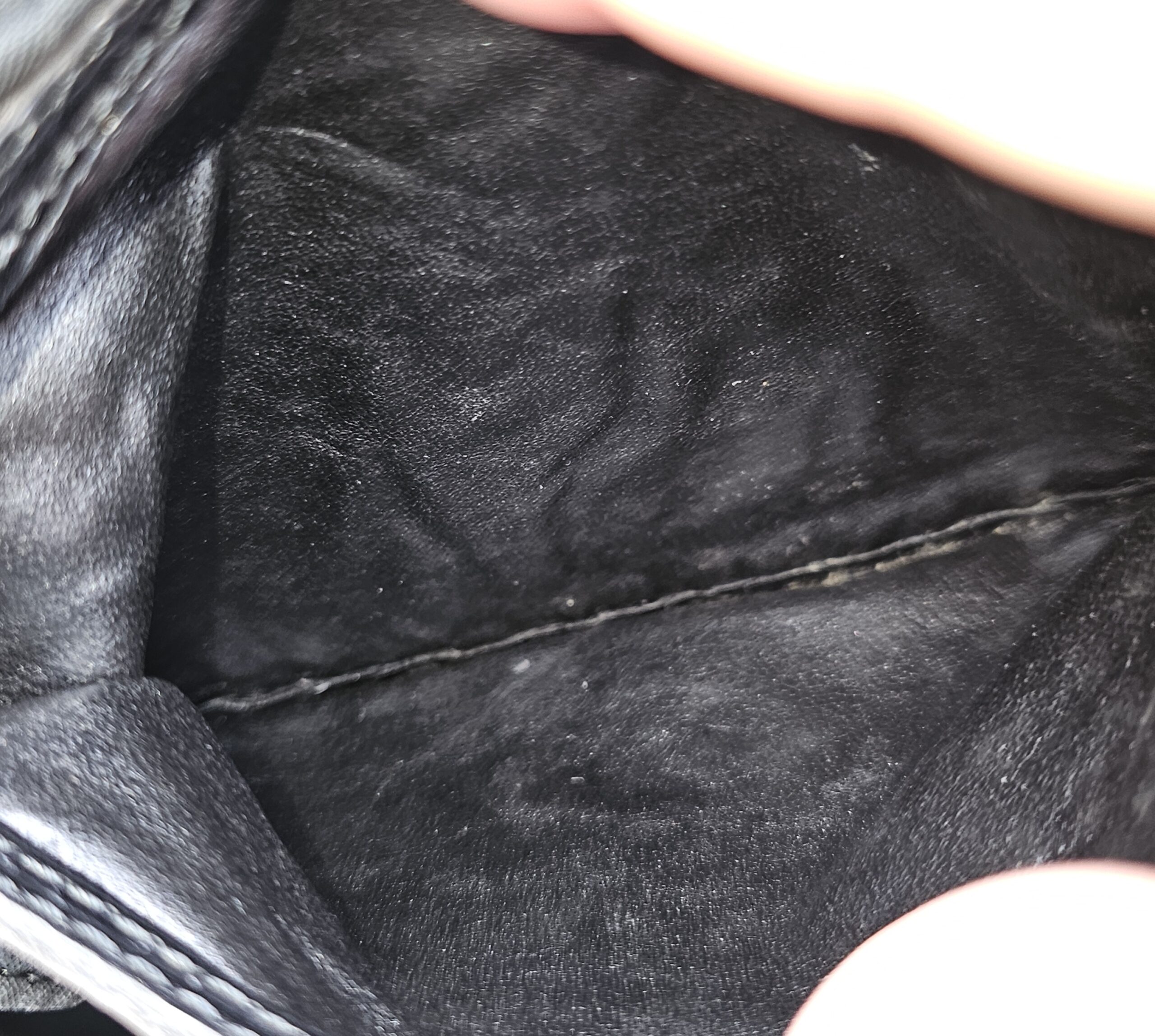 Louis Vuitton Speedy 35 Black Epi Leather Handbag Made in France - Image 27