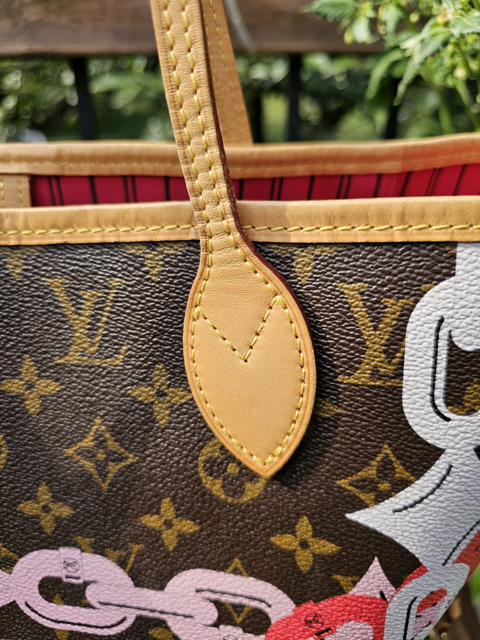 Louis Vuitton Monogram Bay Chain Set Neverfull MM with Matching Pochette - Image 9