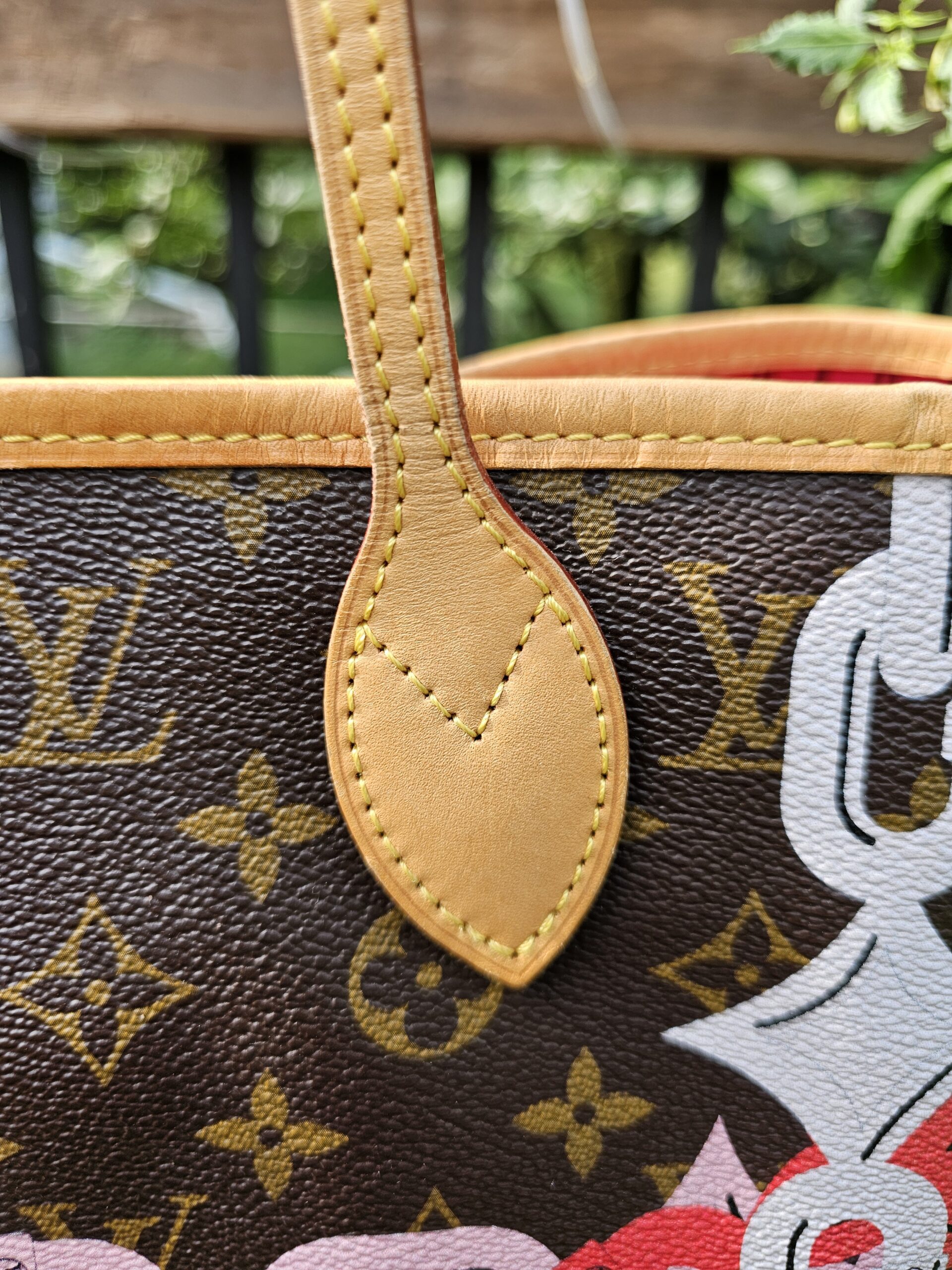 Louis Vuitton Monogram Bay Chain Set Neverfull MM with Matching Pochette - Image 11