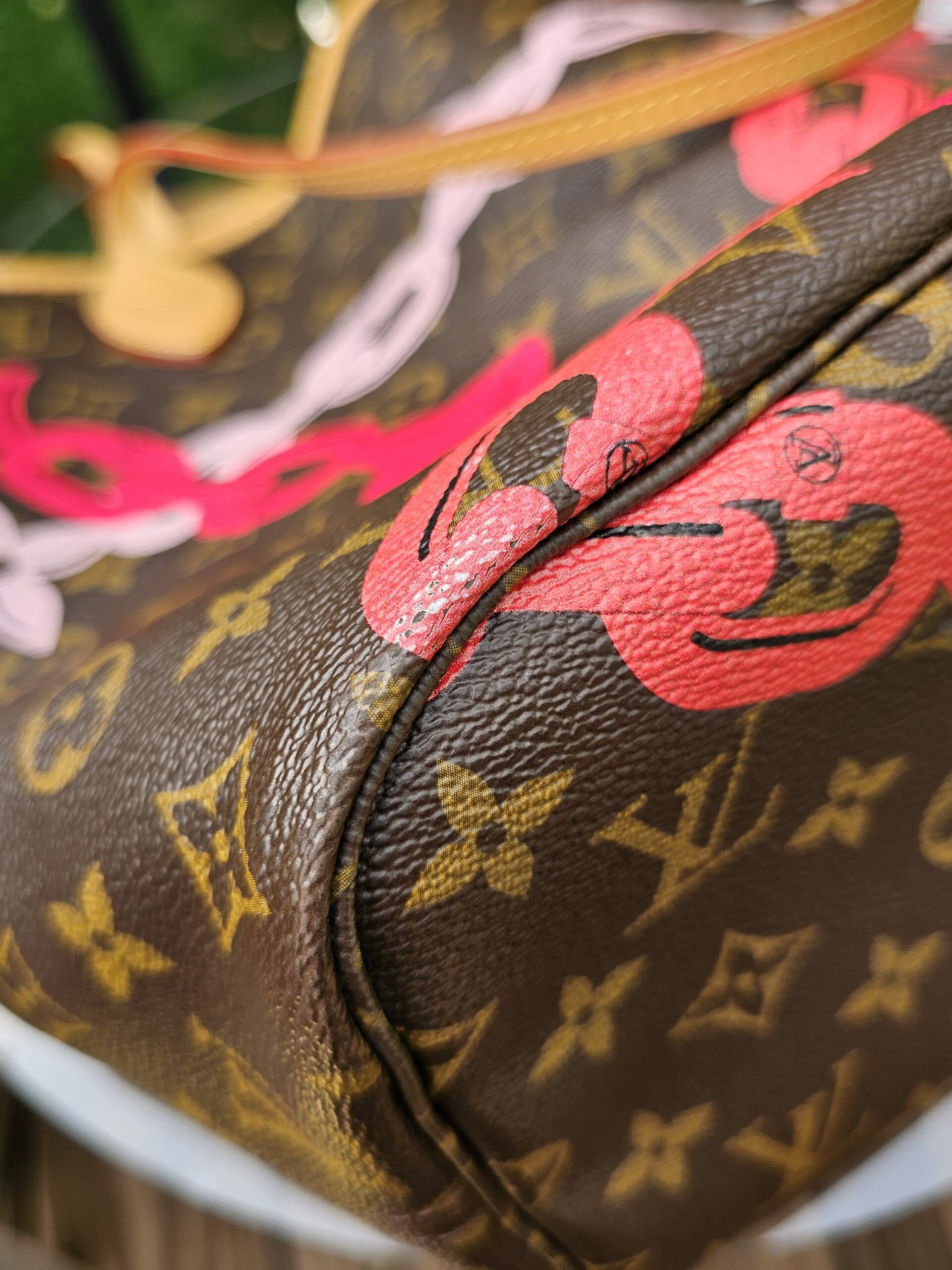 Louis Vuitton Monogram Bay Chain Set Neverfull MM with Matching Pochette - Image 17