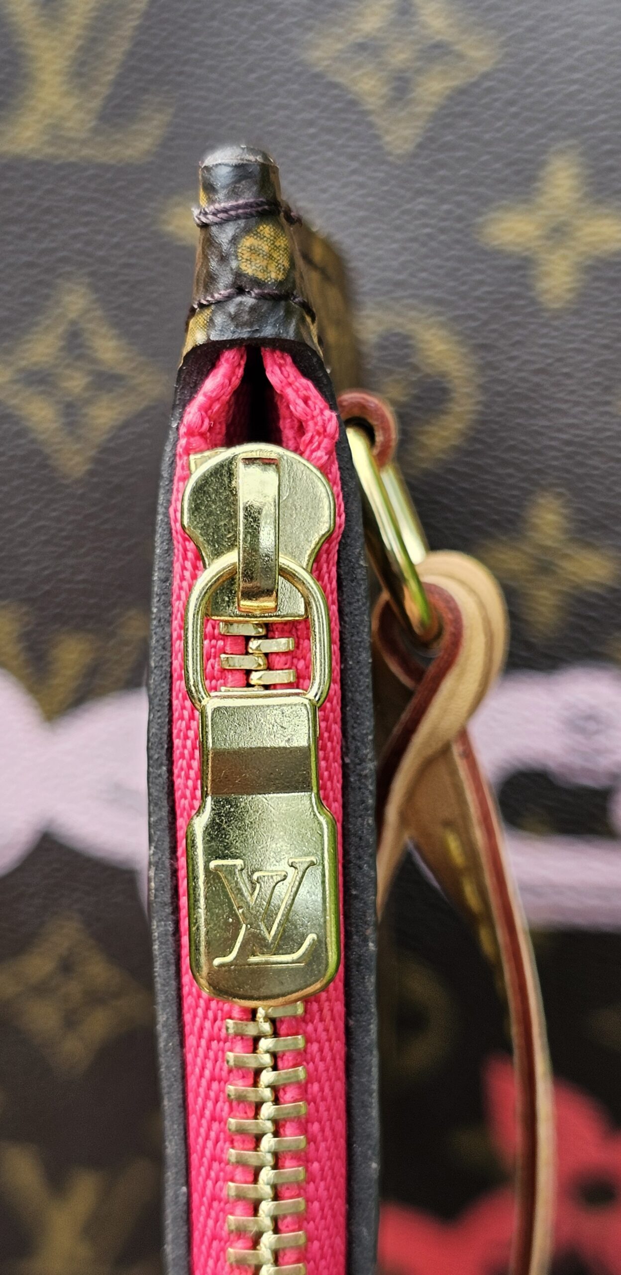 Louis Vuitton Monogram Bay Chain Set Neverfull MM with Matching Pochette - Image 28