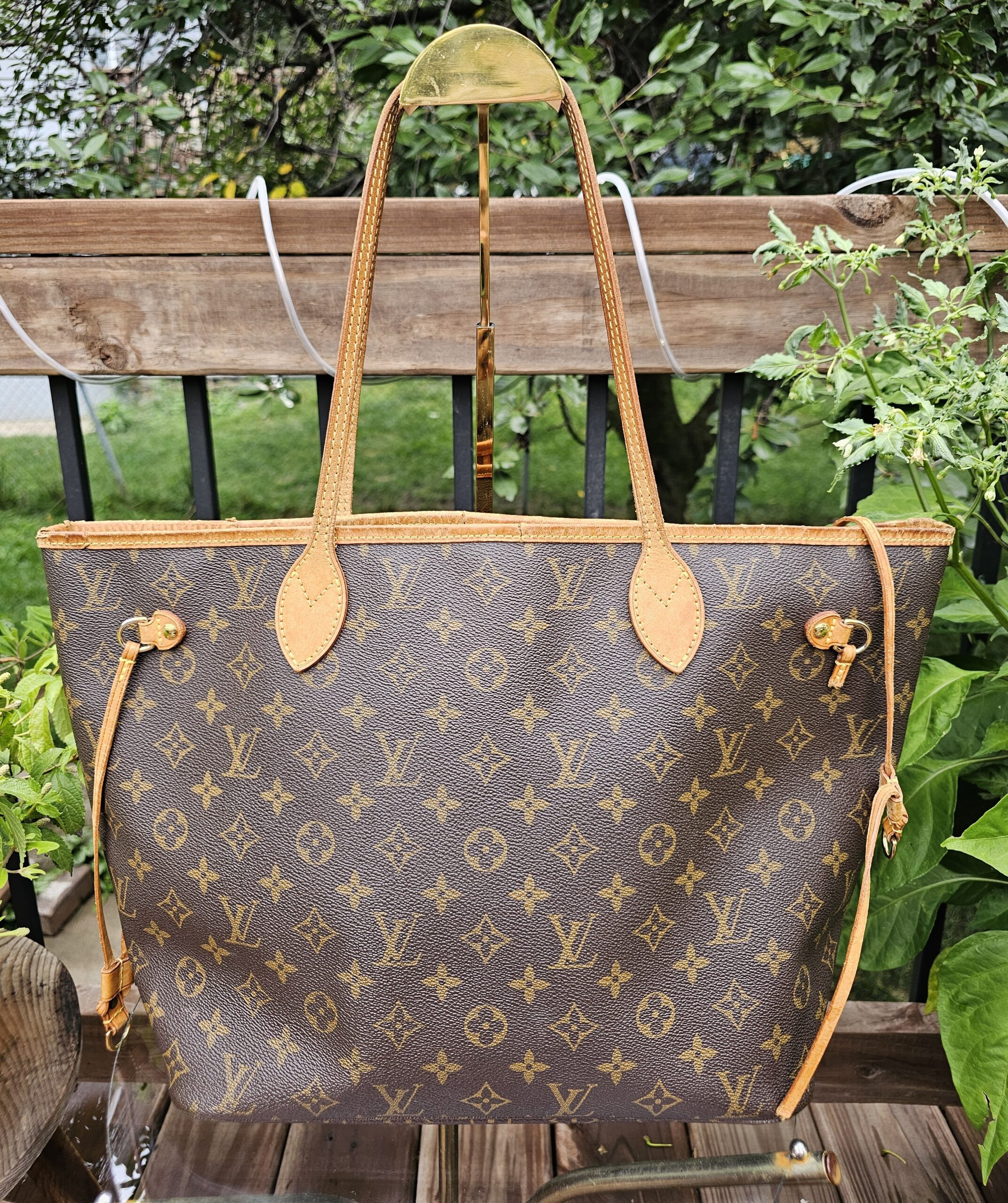 Louis Vuitton Neverfull MM Monogram Canvas Tote Bag | Authentic Luxury Shoulder Bag | Classic Everyday Tote