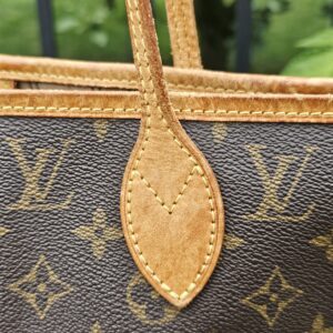 Louis Vuitton Neverfull MM Monogram Canvas Tote Bag | Authentic Luxury Shoulder Bag | Classic Everyday Tote - Image 8