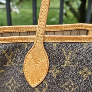 Louis Vuitton Neverfull MM Monogram Canvas Tote Bag | Authentic Luxury Shoulder Bag | Classic Everyday Tote - Image 9