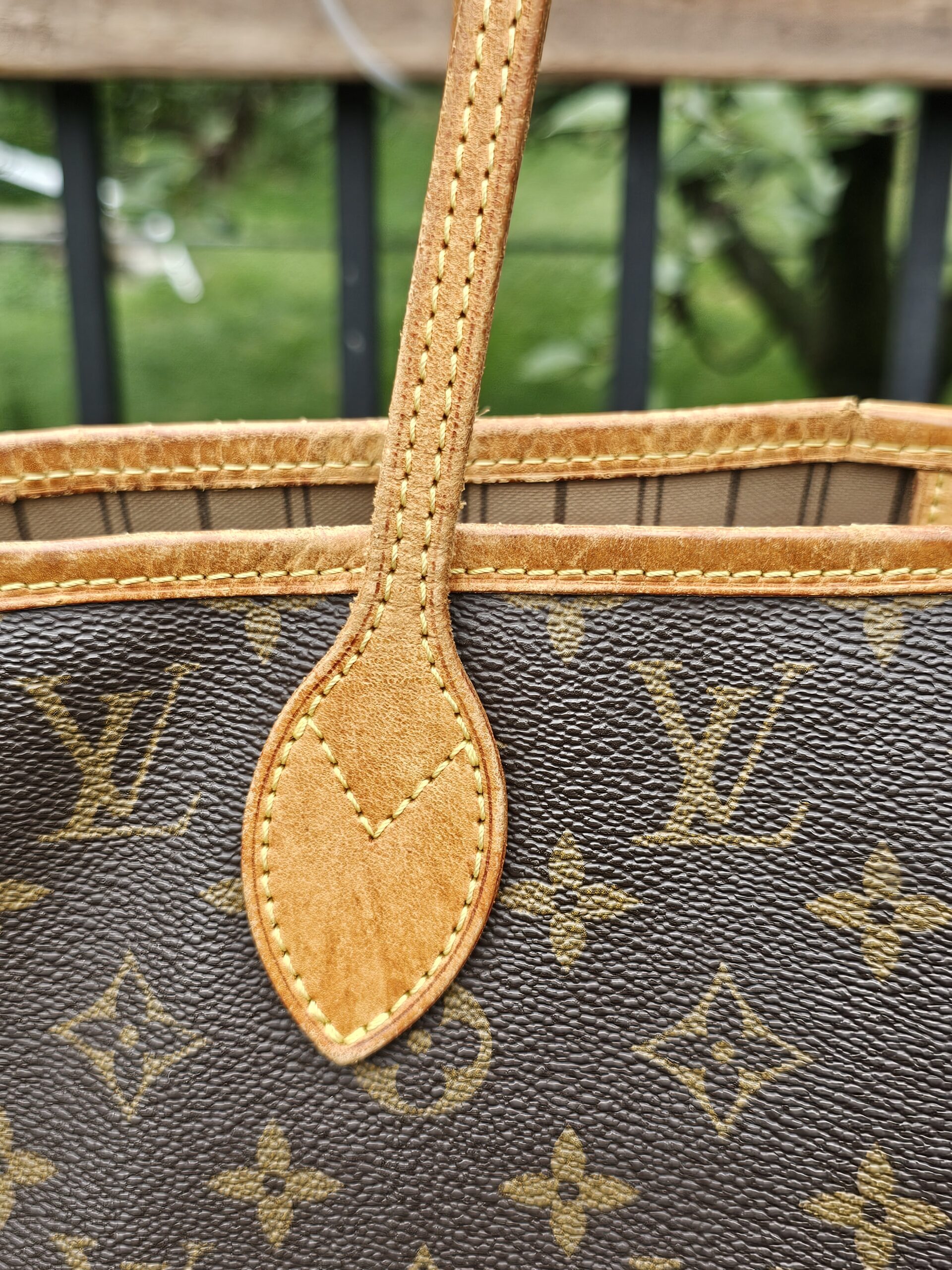Louis Vuitton Neverfull MM Monogram Canvas Tote Bag | Authentic Luxury Shoulder Bag | Classic Everyday Tote - Image 9