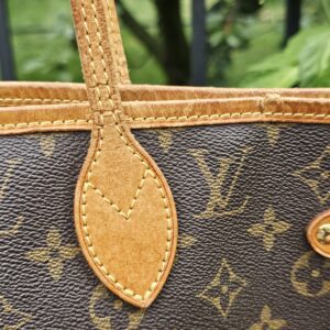 Louis Vuitton Neverfull MM Monogram Canvas Tote Bag | Authentic Luxury Shoulder Bag | Classic Everyday Tote - Image 10